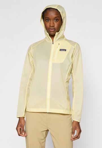 Спортивная куртка