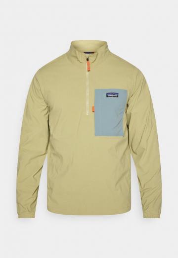 Куртка-дождевик