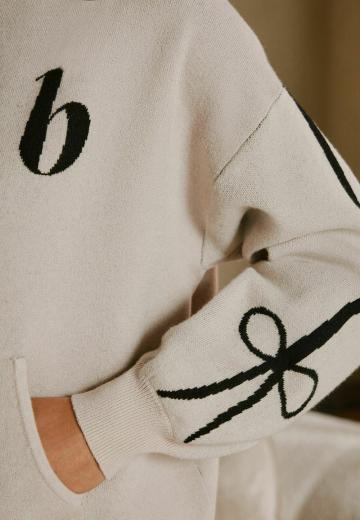 Пуловер с капюшоном