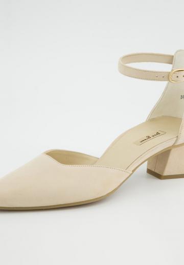 Туфли с ремешком