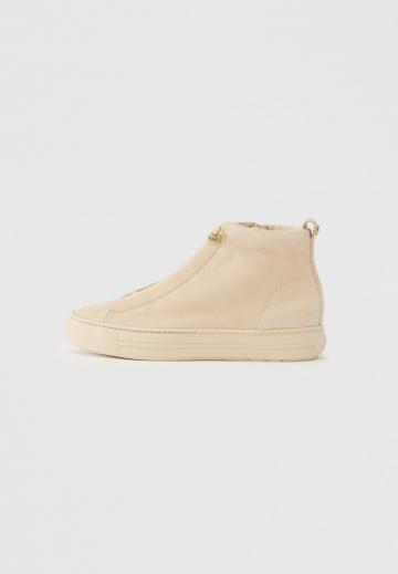 Высокие кеды