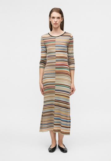 Вязаное платье