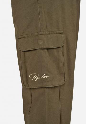 Брюки с накладными карманами