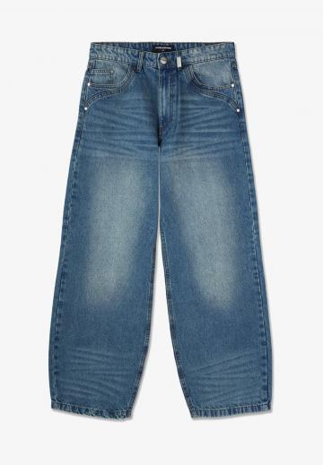 Прямые джинсы