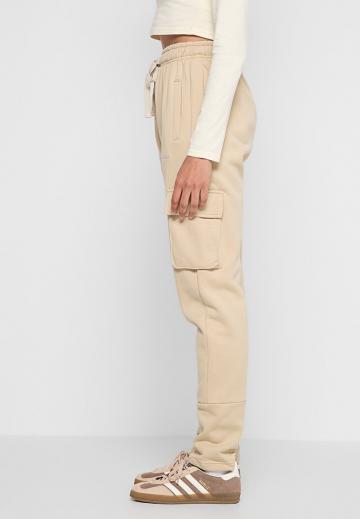 Юбка с накладными карманами