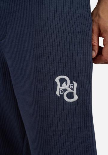 Спортивные штаны