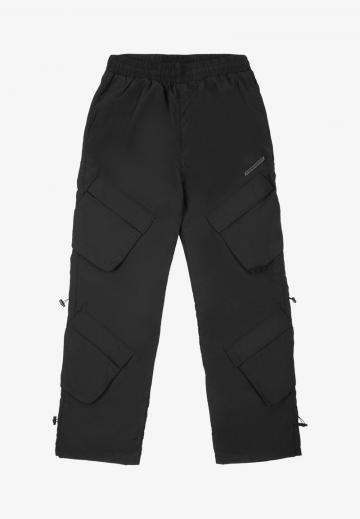 Брюки с накладными карманами