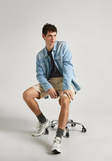 Джинсовая куртка