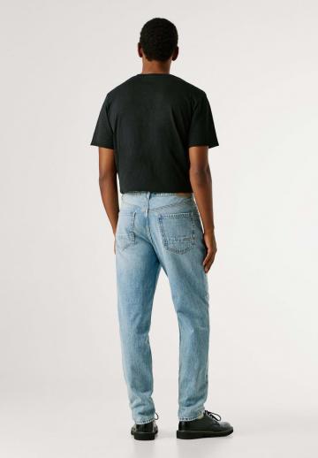 Прямые джинсы