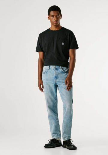 Прямые джинсы