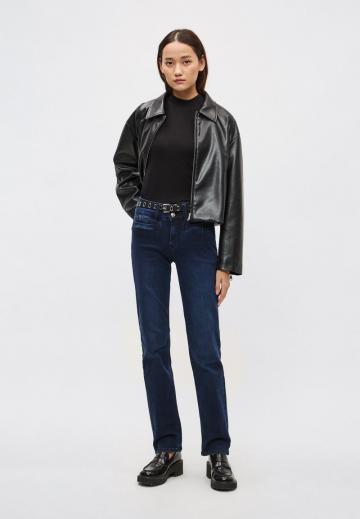 Прямые джинсы