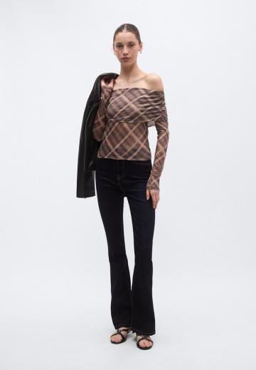 Клешеные джинсы