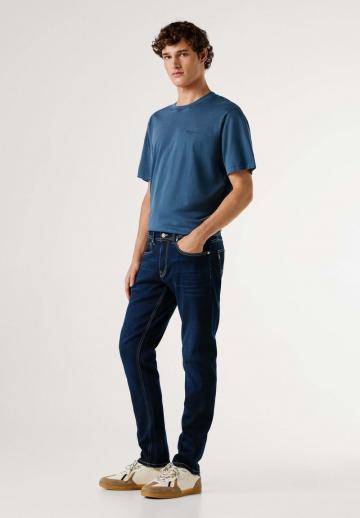 Узкие джинсы