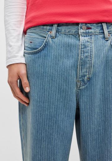 Свободные джинсы