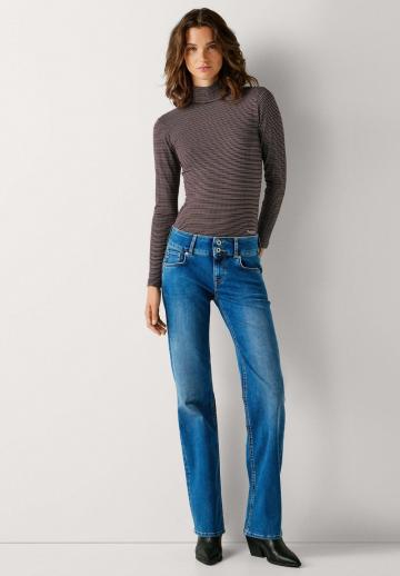 Прямые джинсы