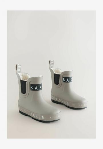 Резиновые сапоги