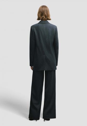 Короткое пальто