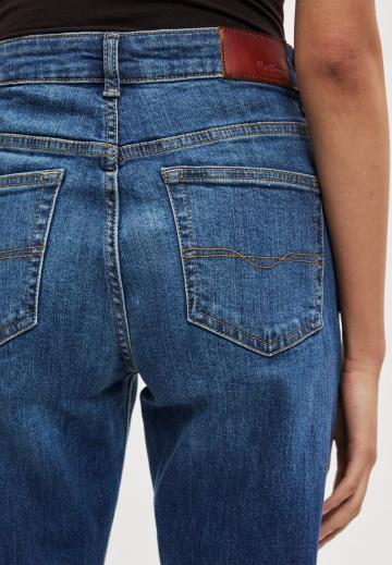 Прямые джинсы