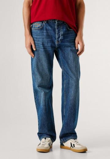 Прямые джинсы