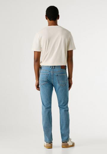 Узкие джинсы