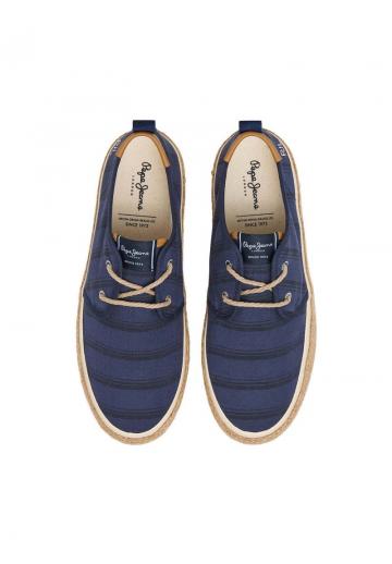 Ботинки на шнуровке