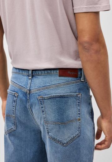 Прямые джинсы