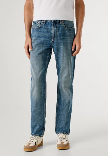 Прямые джинсы