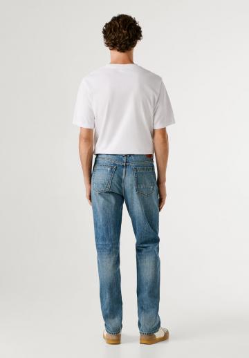 Прямые джинсы