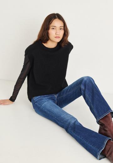 Клешеные джинсы