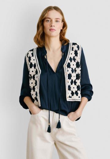 Джинсовая жилетка