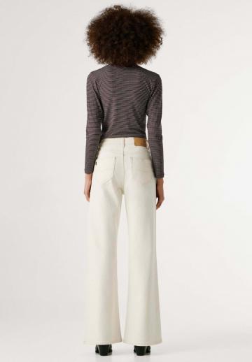 Клешеные джинсы