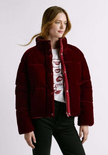 Зимняя куртка