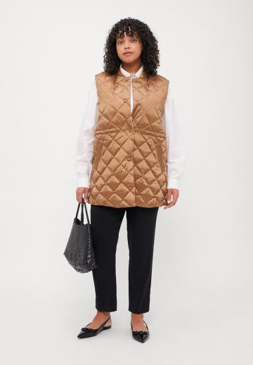 Длинный жилет