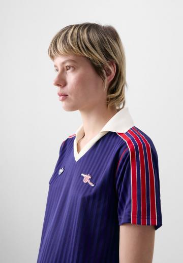 Спортивное платье