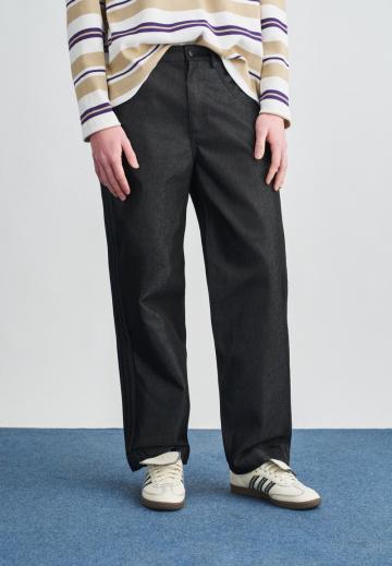 Свободные джинсы