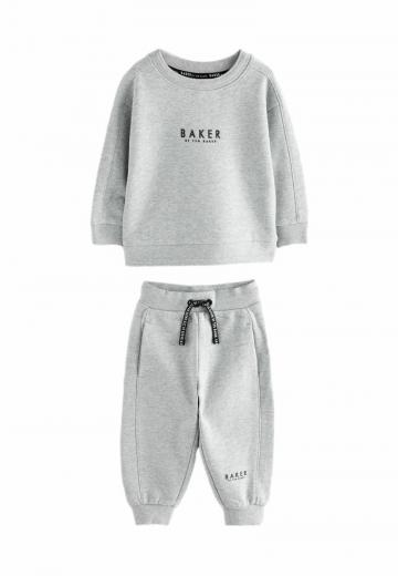 Набор одежды