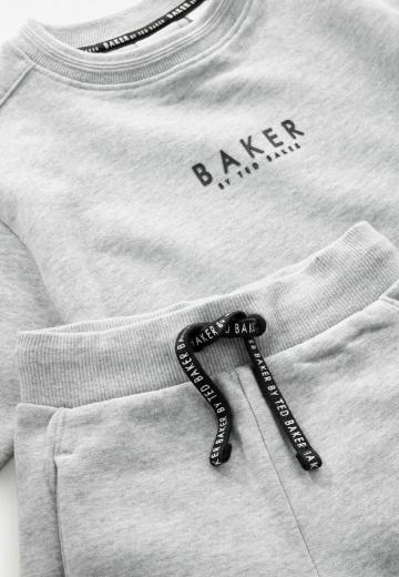 Набор одежды