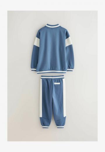 Набор одежды