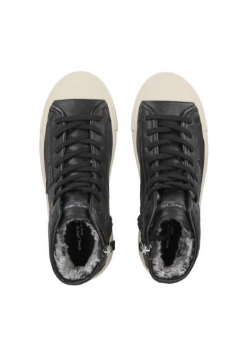 Зимние ботинки