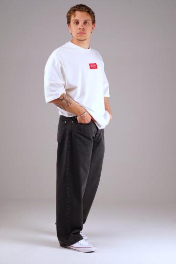 Свободные джинсы