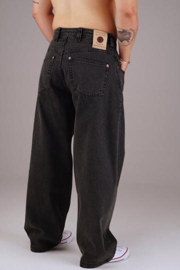 Свободные джинсы