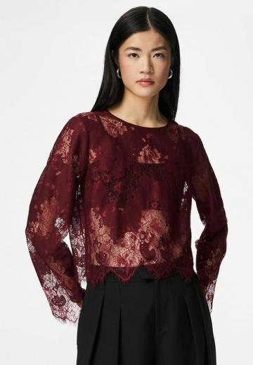 Кружевная блузка