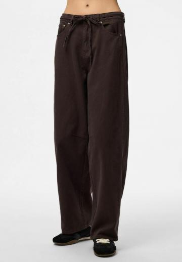 Свободные джинсы