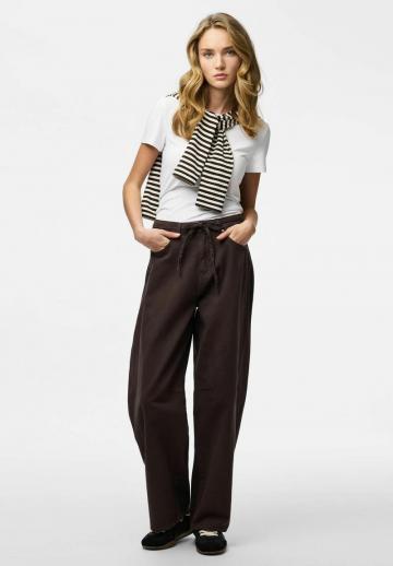 Свободные джинсы