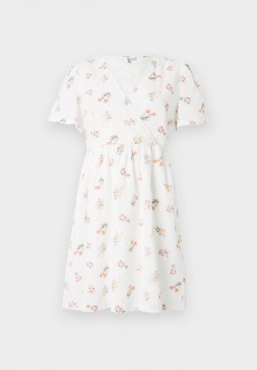 Короткое платье