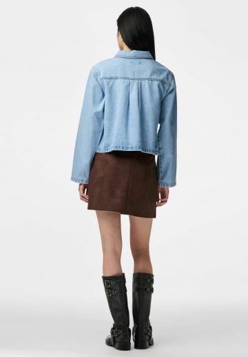 Джинсовая куртка