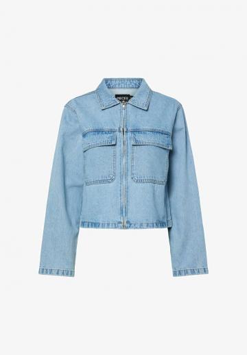 Джинсовая куртка