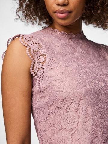 Кружевная блузка