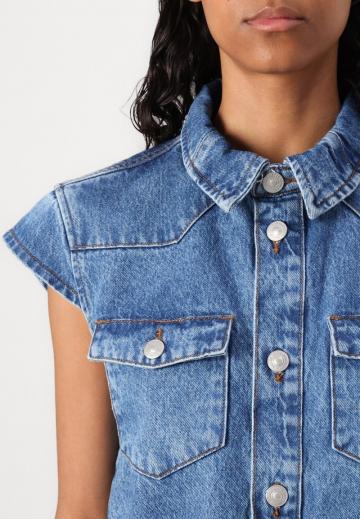 Джинсовая жилетка