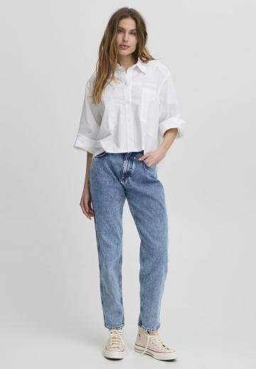 Узкие джинсы